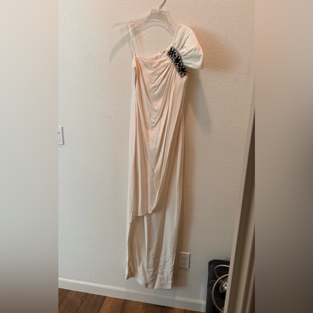 Marchesa One-Shoulder Cream Evening Gown with Jeweled Shoulder